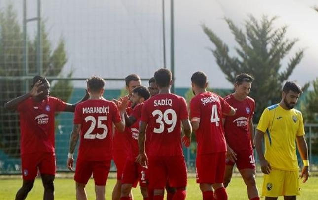 "Turan Tovuz" "Kəpəz"ə 4 qolla qalib gəldi