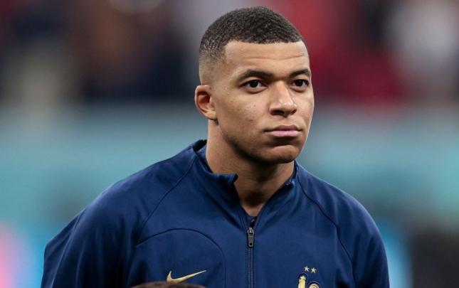 Mbappe futbol klubu alır