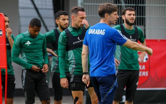 "Qarabağ" heyətinə 2 yeni qapıçı cəlb etməyə hazırlaşır