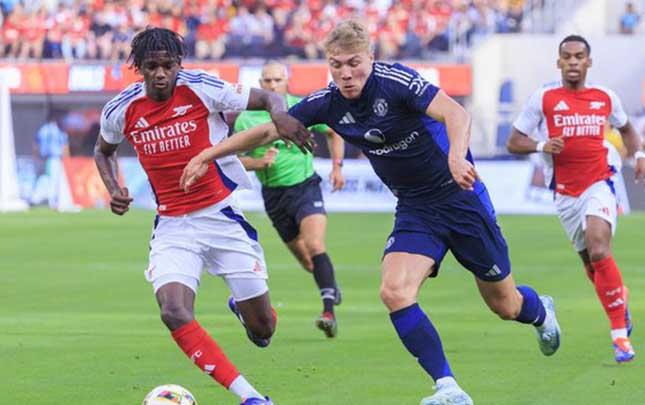 "Arsenal" "Mançester Yunayted"i məğlub etdi