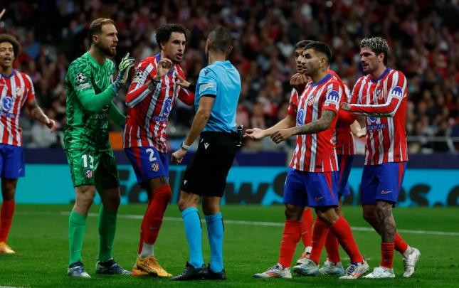 "Atletiko" penaltiyə görə UEFA-ya şikayət göndərdi - Video