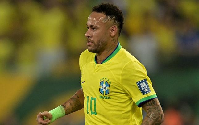 Neymar 2025-ci ilə qədər Braziliya millisində oynamayacaq