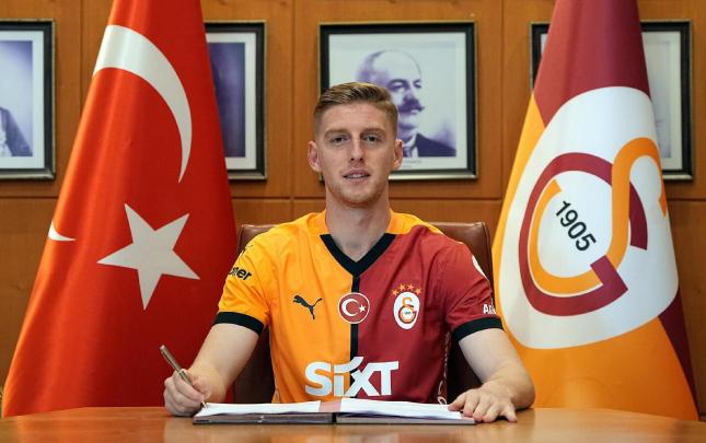 "Qalatasaray"da yeni müqavilə