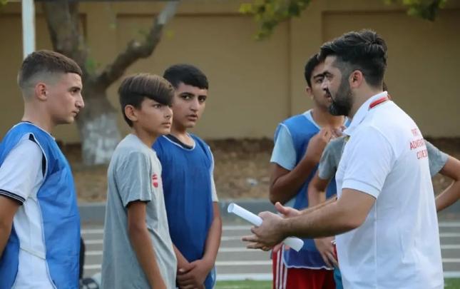 “Fiziki tərbiyə müəllimləri cəmiyyətin ən önəmli işini yerinə yetirirlər"