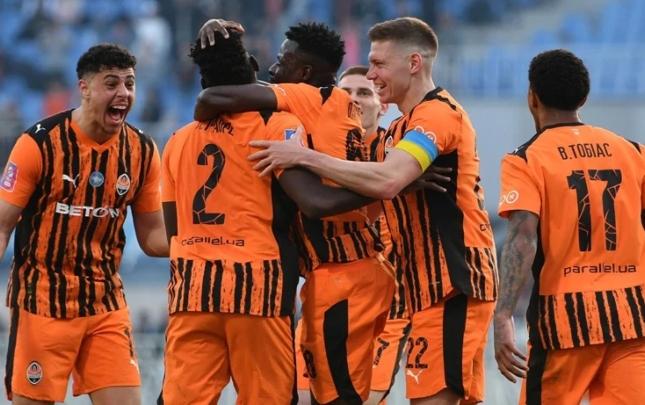 Arda Turanın komandası çempion oldu