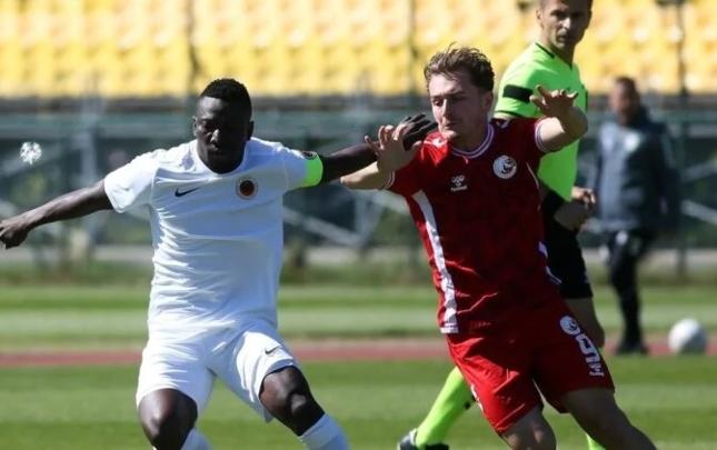 FİFA-dan Türkiyənin 4 klubuna transfer qadağası