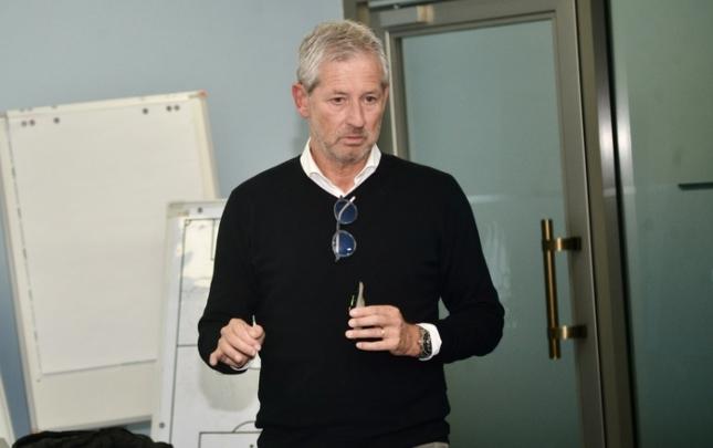 Frank De Bleker Azərbaycandakı iş dönəmini dəyərləndirib