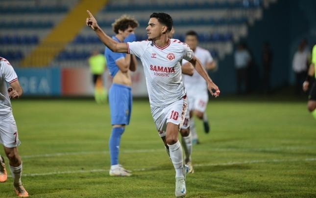 Azərbaycanda oynamış futbolçu Ermənistan klubunda - Şəkil