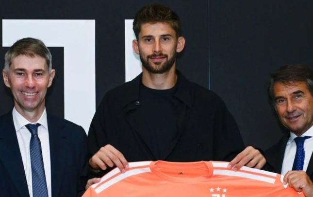 "Yuventus" qapıçı transfer etdi
