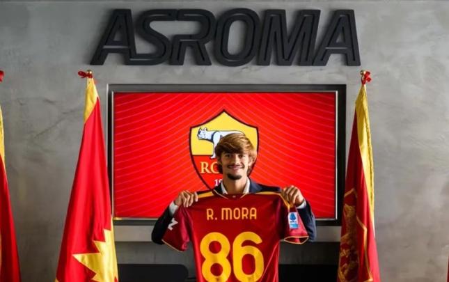 “Roma” 19 yaşlı yarımmüdafiəçi transfer etdi