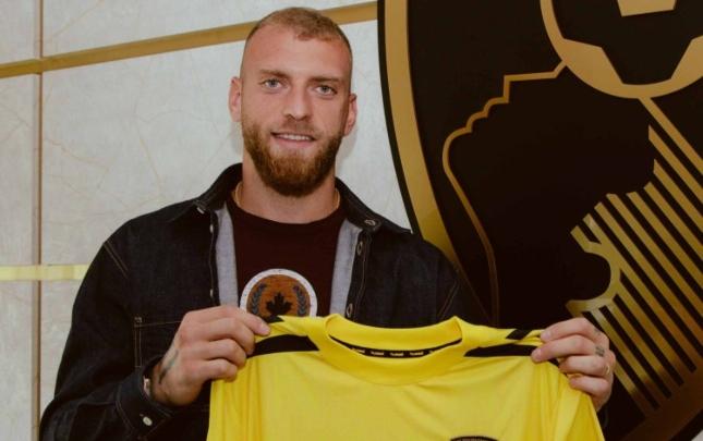 "Yuventus"un qapıçısı Premyer Liqa klubunda