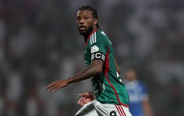 Ulduz futbolçu "Əl-İttifaq"ı "Əl-İttihad"a dəyişdi