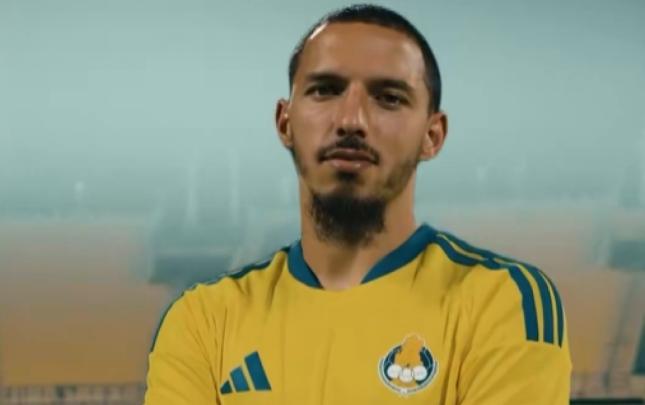"Milan"dan ayrılan Bennaser Qətər klubuna keçdi
