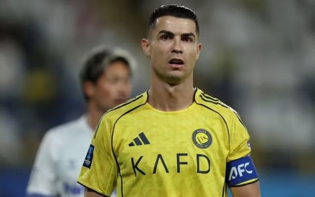 Ronaldonun klubu ağır məğlubiyyətlə üzləşdi