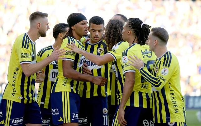 "Fənərbaxça" 8 qolla qalib gəldi, "Beşiktaş" uduzdu