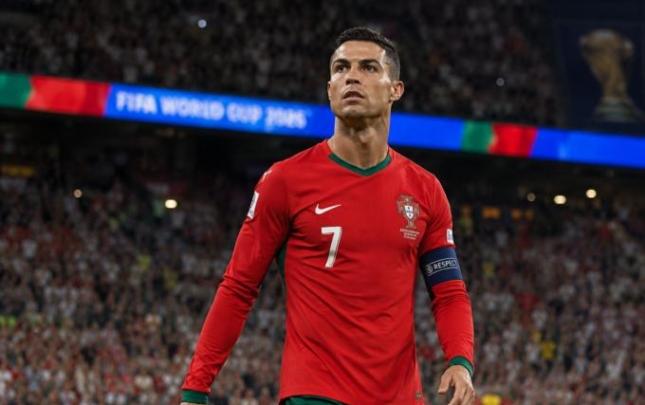 Ronaldo: "1000-ci qolumu Portuqaliya millisində vurmaq istəyirəm"