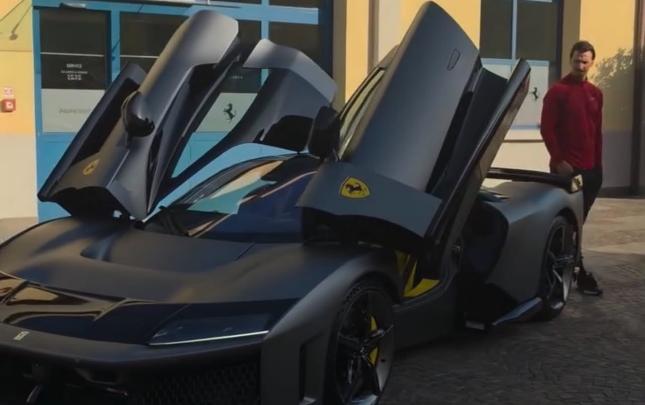 Özünə 3,6 milyon avroluq “Ferrari” hədiyyə etdi - Video