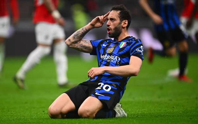 Çalhanoğlu geri dönür