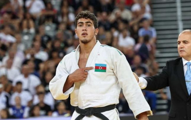 Süleyman dünya çempionatına qələbə ilə başladı - Yenilənir