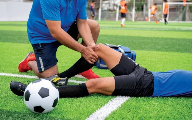 AFFA həkimi olmayan klubları cərimələdi