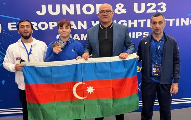 Azərbaycan atleti Avropa birinciliyində 3 medal qazandı