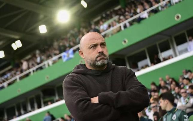 La Liqa klubunda baş məşqçi ayrılığı