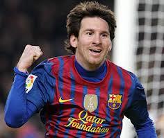 Messi Roberto Karlosa çatdı