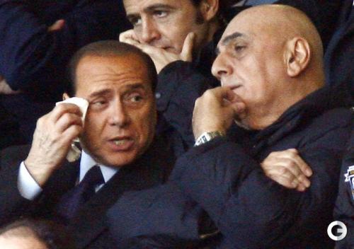“Milan”ın prezidentini qandalladılar (FOTOLAR)