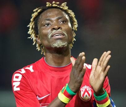 Kamerunlu futbolçu “Neftçi”yə keçmək üçün aləmi bir-birinə vurdu