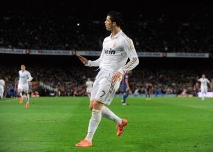Ronaldo: "Real"ın tarixinə düşmək istəyirəm"