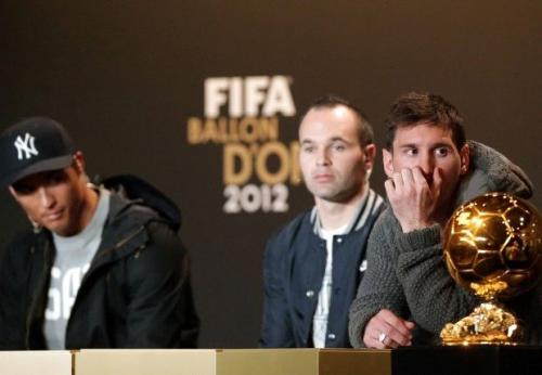 Lionel Messi: "Ronaldonun futbolçu kayerası...”