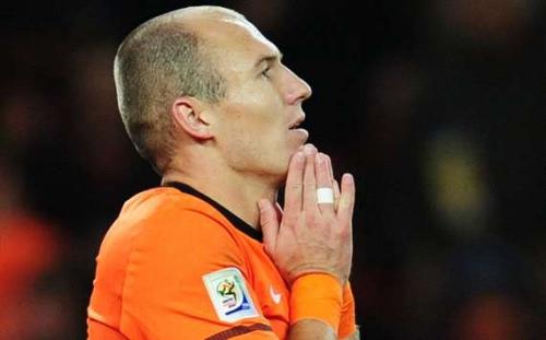 Robben Fransaya qarşı oynamayacaq