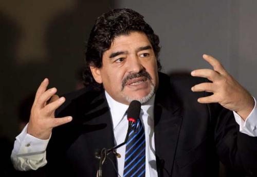 Maradona: "İspaniya ayaq üstə öldü"
