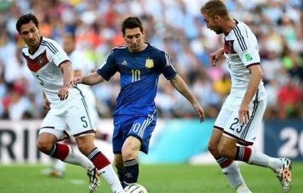 Almaniya Argentinaya uduzdu, Türkiyə qələbə qazandı