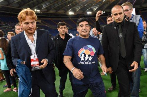 "Narkotikə qurşanmasaydım..." – Maradona