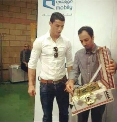 Ronaldodan Fələstinə bir milyonluq yardım (FOTO)