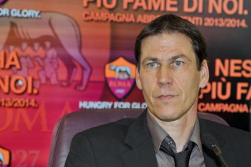 "Futbolçularımın günahı yoxdur" - Rudi Qarsiya