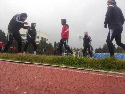 “Qarabağ” akademiyanın stadionunda məşq etdi