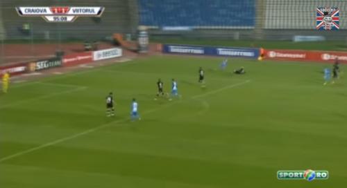 Ayağı qırılan futbolçu xəstəxanalıq oldu (VİDEO)