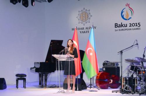 "Bakı-2015"in İstanbulda təqdimatı keçirildi
