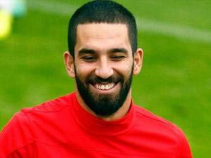 Arda Turan rəmzi komandasını seçdi