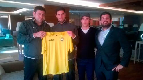 "Betis"in sabiq futbolçusu rəsmən "Simurq"da