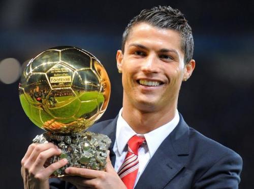 FİFA "Qızıl top"u Ronaldoya verir – iddia