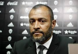 "Valensiya" baş məşqçisi ilə müqaviləni yenilədi