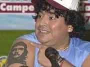 Maradona Peleni "mavi" adlandırdı