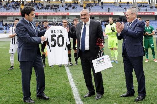 Nazim Süleymanovun yubiley hədiyyəsi (FOTO)