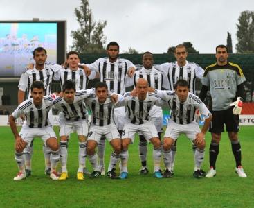 "Neftçi"nin 20 futbolçusu milli komandalarda
