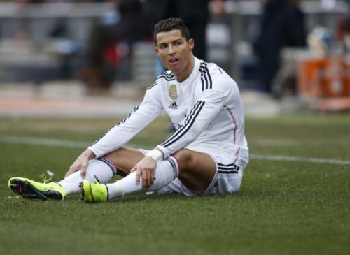 Ronaldo "qara zolaq"da