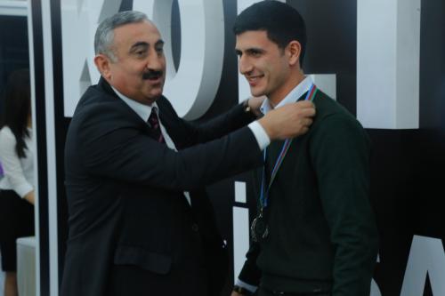 "FUTPROQNOZ" yarışmasının qalibləri mükafatlandırıldı (FOTOLAR)