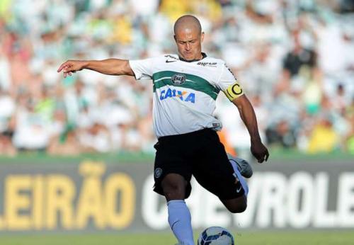 Aleks De Souza vida matçı keçirdi